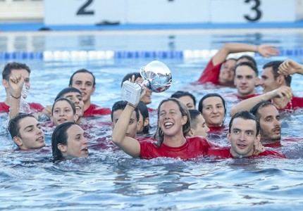 Έτσι γιόρτασαν οι τρεμπλούχοι (photos)
