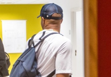 Στη Γάνδη για ιατρικά ο Οφόε (photos)