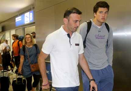 Επέστρεψε στην Ελλάδα ο Θρύλος (photos)
