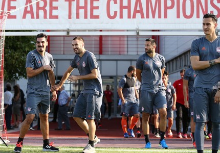 Ο αγιασμός του Θρύλου (photos)