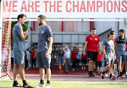 Ο αγιασμός του Θρύλου (photos)
