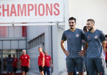 Ο αγιασμός του Θρύλου (photos)