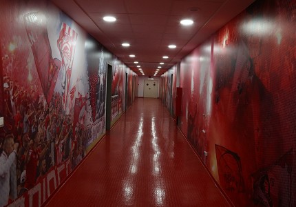 Εντυπωσιακά τα ανακαινισμένα αποδυτήρια (photos)