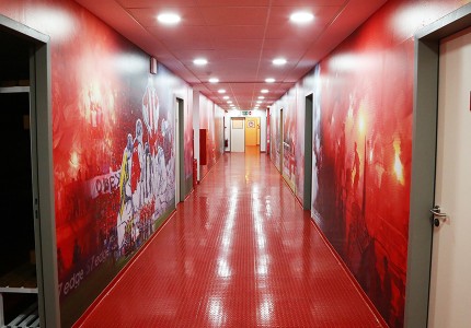 Εντυπωσιακά τα ανακαινισμένα αποδυτήρια (photos)