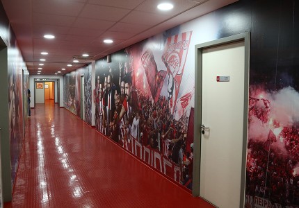 Εντυπωσιακά τα ανακαινισμένα αποδυτήρια (photos)