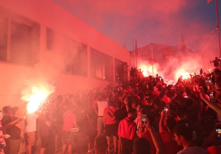 Η... τρέλα του κόσμου για Τουρέ (photos)