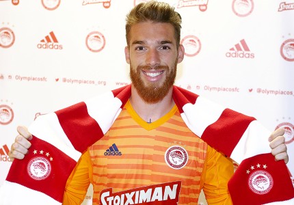 Οι πρώτες εικόνες του Σα με τη φανέλα του Θρύλου