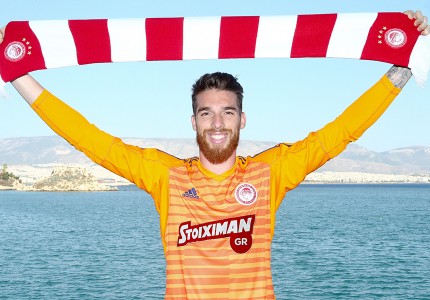 Οι πρώτες εικόνες του Σα με τη φανέλα του Θρύλου