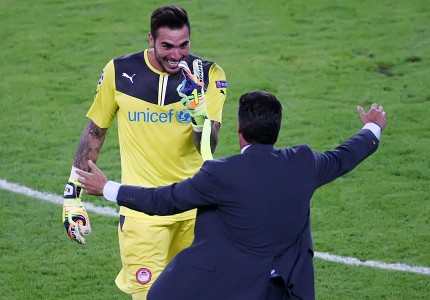 Εδώ είναι Πειραιάς (photos, video)