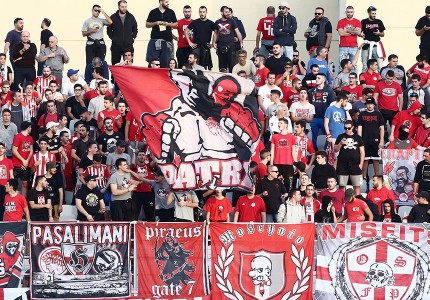 «Ερυθρόλευκη τρέλα» και στην Πάτρα! (Photos)