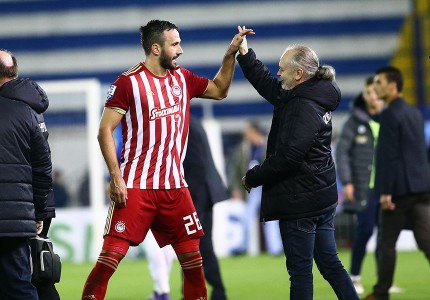 Το «ερυθρόλευκο» ξέσπασμα στο φινάλε (photos)