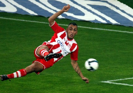 Έτσι «γαζώνει» ο Πειραιάς (photos, video)