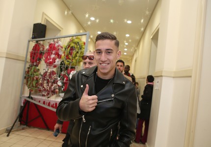 «Ερυθρόλευκη» επίσκεψη αγάπης (photos)