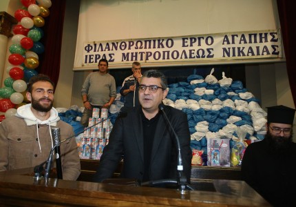 Πάντα κοντά ο Ολυμπιακός και ο ηγέτης του (photos, video)