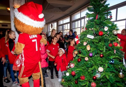 Ωραία εκδήλωση και σπουδαία κίνηση (photos)