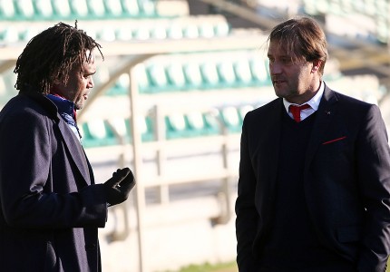 Στο γήπεδο ο Ολυμπιακός (photos)