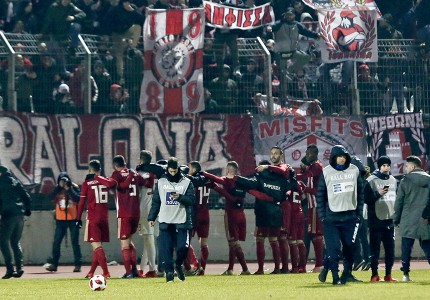 Μία γροθιά ο Ολυμπιακός! (photos)