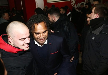 Ο Ολυμπιακός δίπλα στον λαό του (photos)