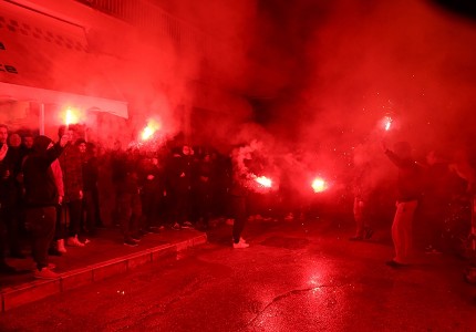 Ο Ολυμπιακός δίπλα στον λαό του (photos)