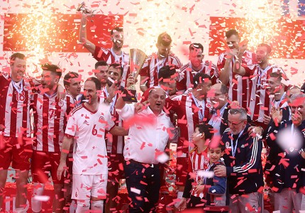 Το πανηγύρισαν ξέφρενα (photos)