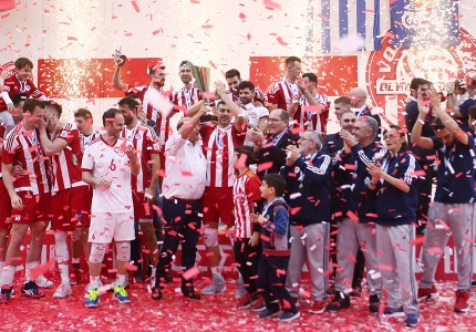 Το πανηγύρισαν ξέφρενα (photos)