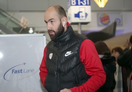Εικόνες από την «ερυθρόλευκη» αναχώρηση