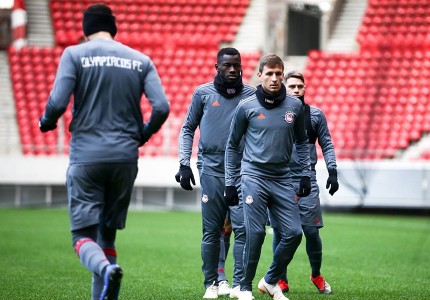 «Πάτησε» στο Ναό ο Σολδάνο! (Photos)