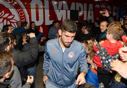 Στα «ερυθρόλευκα» η Λαμία! (Photos)