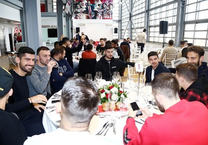 Χαμόγελα και σε οικογενειακό κλίμα (photos)
