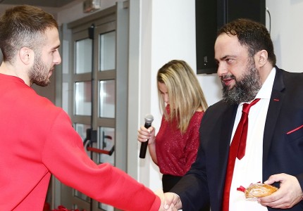 Χαμόγελα και σε οικογενειακό κλίμα (photos)