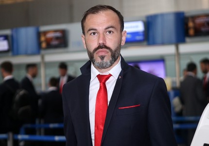 «Πέταξε» ο Θρύλος για Κίεβο! (Photos)