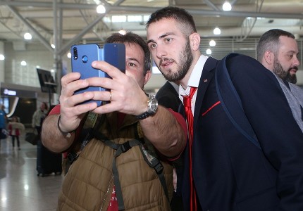 Πόλος έλξης οι «ερυθρόλευκοι» (photos)