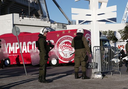 Εικόνες από την «ερυθρόλευκη» άφιξη