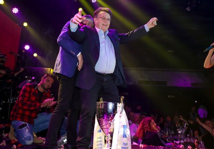 Μετά το γλέντι στην ΑΕΚ, γλέντι και στα μπουζούκια