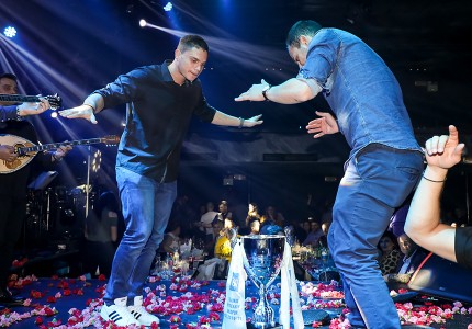 Μετά το γλέντι στην ΑΕΚ, γλέντι και στα μπουζούκια