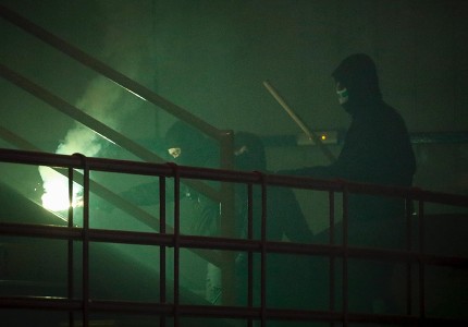 Δείτε την αλήτικη επίθεση στο Παπαστράτειο μέσω των φωτό!