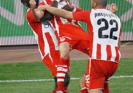 Γλέντι με... αγάλματα και πρωταγωνιστή τον Ματ! (photos, video)