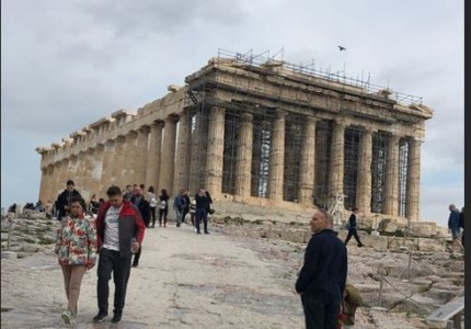 Στην Ακρόπολη ο Ουέμπερ (photo)