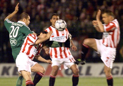 Αξέχαστο το «ερυθρόλευκο» πάρτι μέσα στη Λεωφόρο!