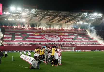 Διπλό πάρτι γενεθλίων με τους πελάτες! (photos, videos)