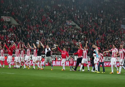 Διπλό πάρτι γενεθλίων με τους πελάτες! (photos, videos)