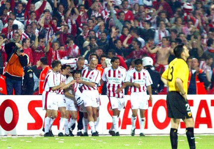 Ήρθαν για πρωτάθλημα, έφυγαν, ξανά, με σκυμμένο κεφάλι!