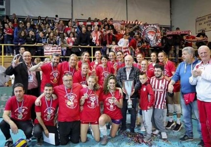 Πρέπει να δούμε τα εγχώρια τρόπαια στα χέρια των «άλλων» για να αφυπνιστούμε;