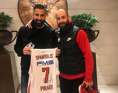 Οι ευχές του Σιόβα στον αρχηγό (photo)