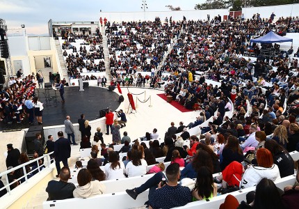 Βράβευσαν τον Βαγγέλη Μαρινάκη (photos)