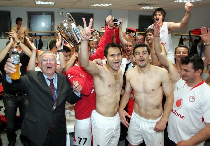 Η κούπα του Θρύλου στον «ερυθρόλευκο» Λευκό Πύργο