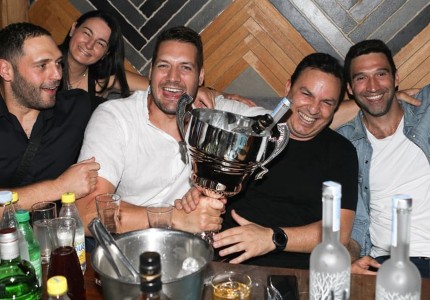 Έτσι γλεντάει ο Πειραιάς (photos)