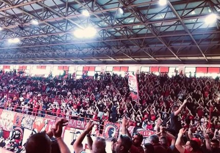 Ελάτε να μας «ρίξετε»