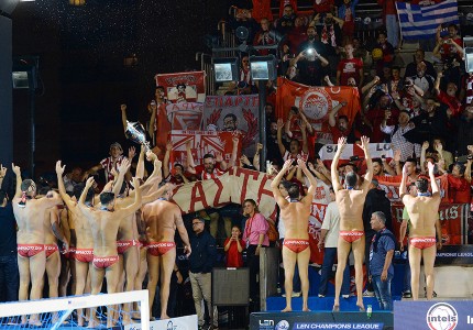 Σαν σήμερα, έναν χρόνο πριν, τρέλανε την Ευρώπη! (videos, photos)