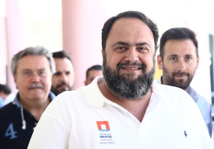 Άσκησε το εκλογικό του δικαίωμα ο Β. Μαρινάκης